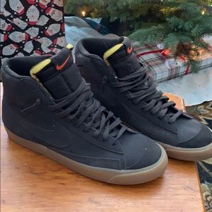 Nike Blazer Mid 77’ Suede Shoe